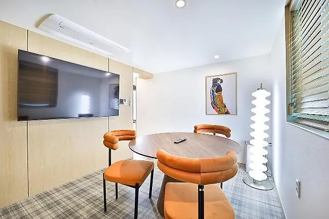 Brown Dot Yeongdo Bridge Branch Motel Busan