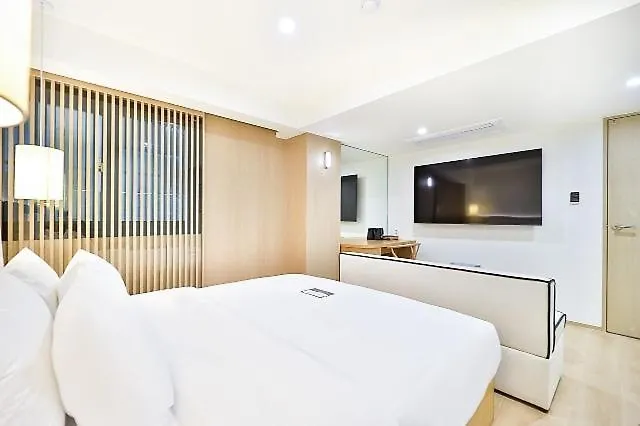 Motel Brown Dot Yeongdo Bridge Branch