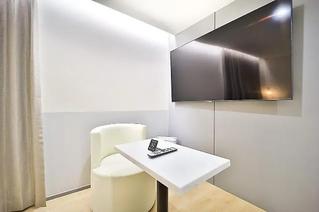 Brown Dot Yeongdo Bridge Branch Motel Busan