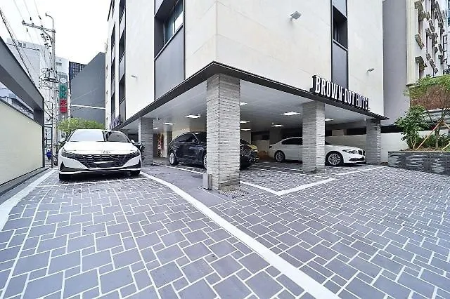 Brown Dot Yeongdo Bridge Branch Motel *